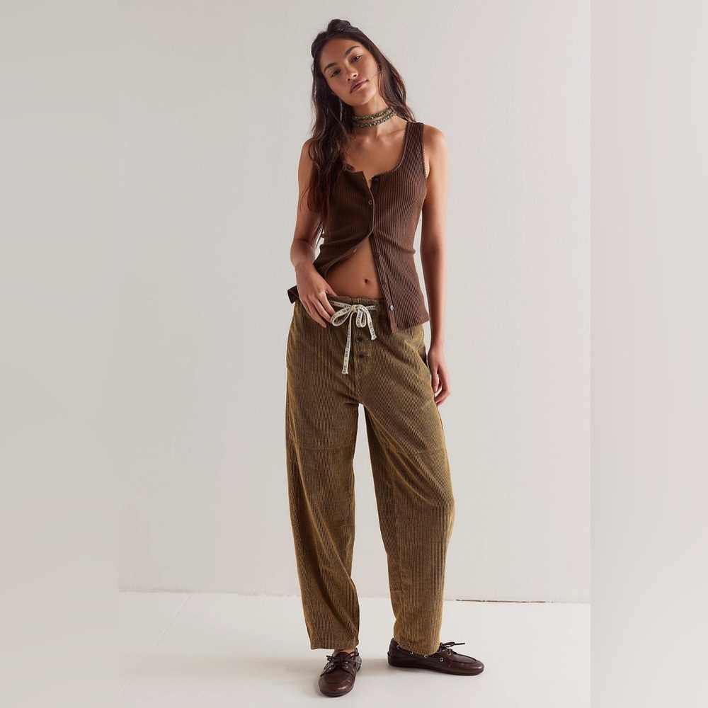 Free People We The Free Roscoe Cord Pull On Pants Color Bermuda Size XS - Picture 2 of 13